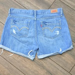 💕Vintage Levis cutoff denim shorts size 10 12 32